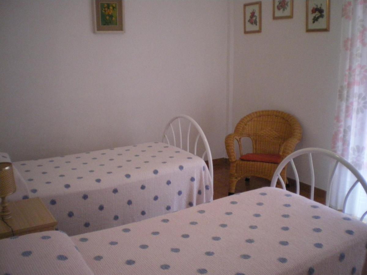 Poppy Apartment Леванто Екстериор снимка