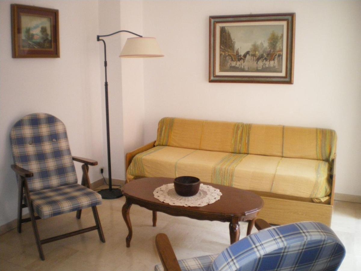 Poppy Apartment Леванто Екстериор снимка
